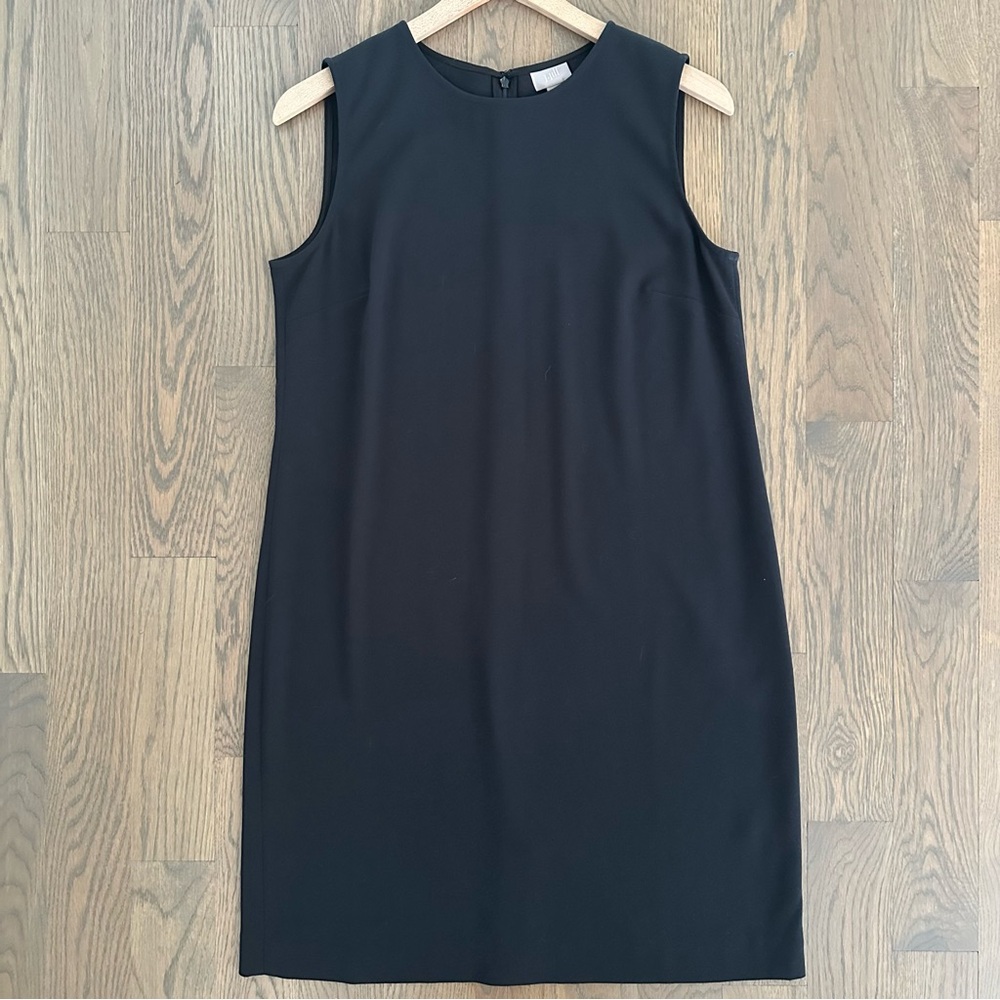 J. Jill Round Neck Knee Length Classic Crepe Shift Sheath Dress Black Size 10P